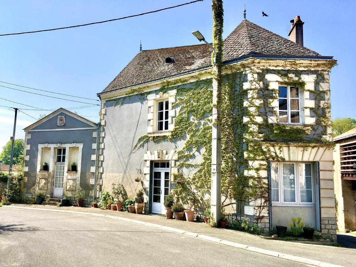 La Maison Haute Tigné Exteriér fotografie