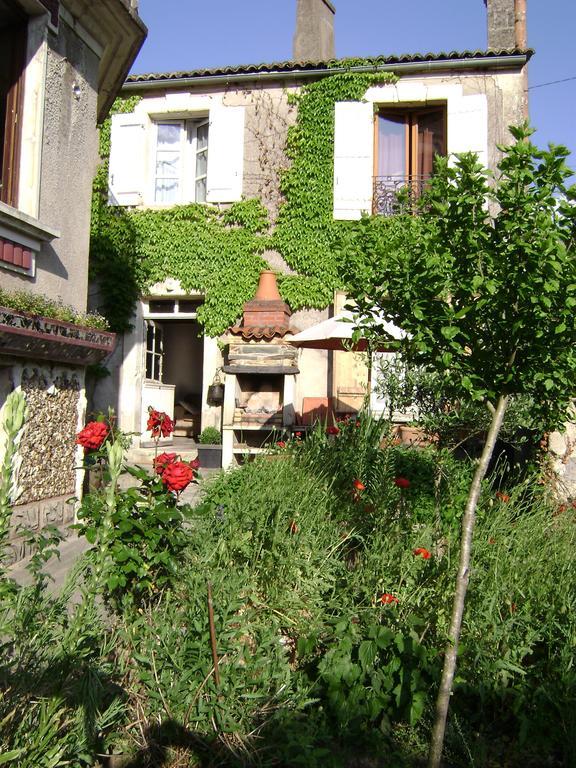 La Maison Haute Tigné Exteriér fotografie
